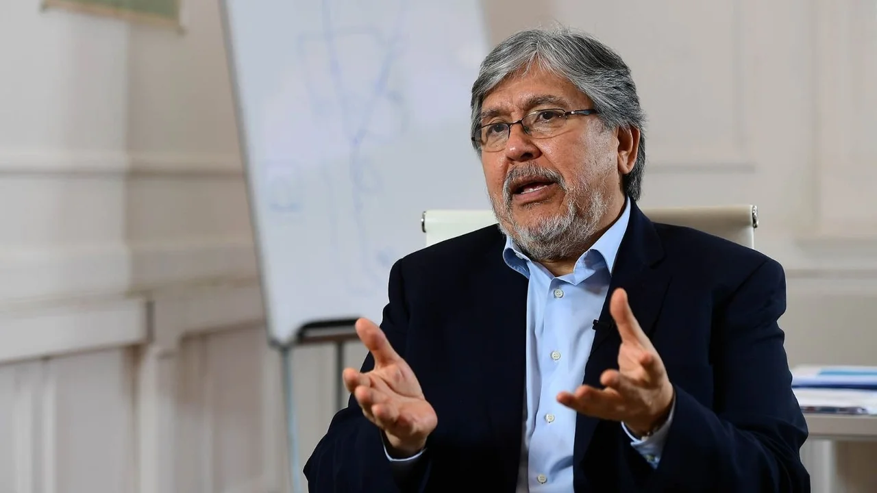 Chino Navarro: "No hay que calentarse, nuestra tarea es calmar este quilombo"