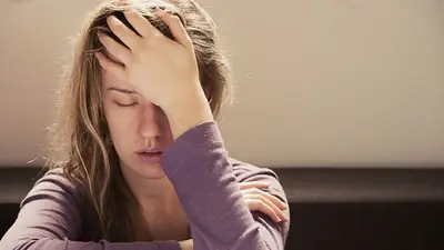 Dolor de cabeza y migraña Dolor de cabeza y migraña