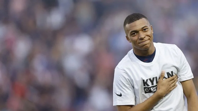 La Ligue 1 responde a las "difamaciones irrespetuosas" de LaLiga tras la permanencia de Mbappé