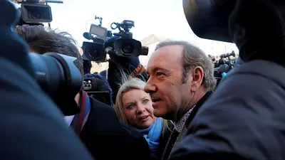 La fiscalía británica acusa al actor Kevin Spacey de varios delitos sexuales La fiscalía británica acusa al actor Kevin Spacey de varios delitos sexuales
