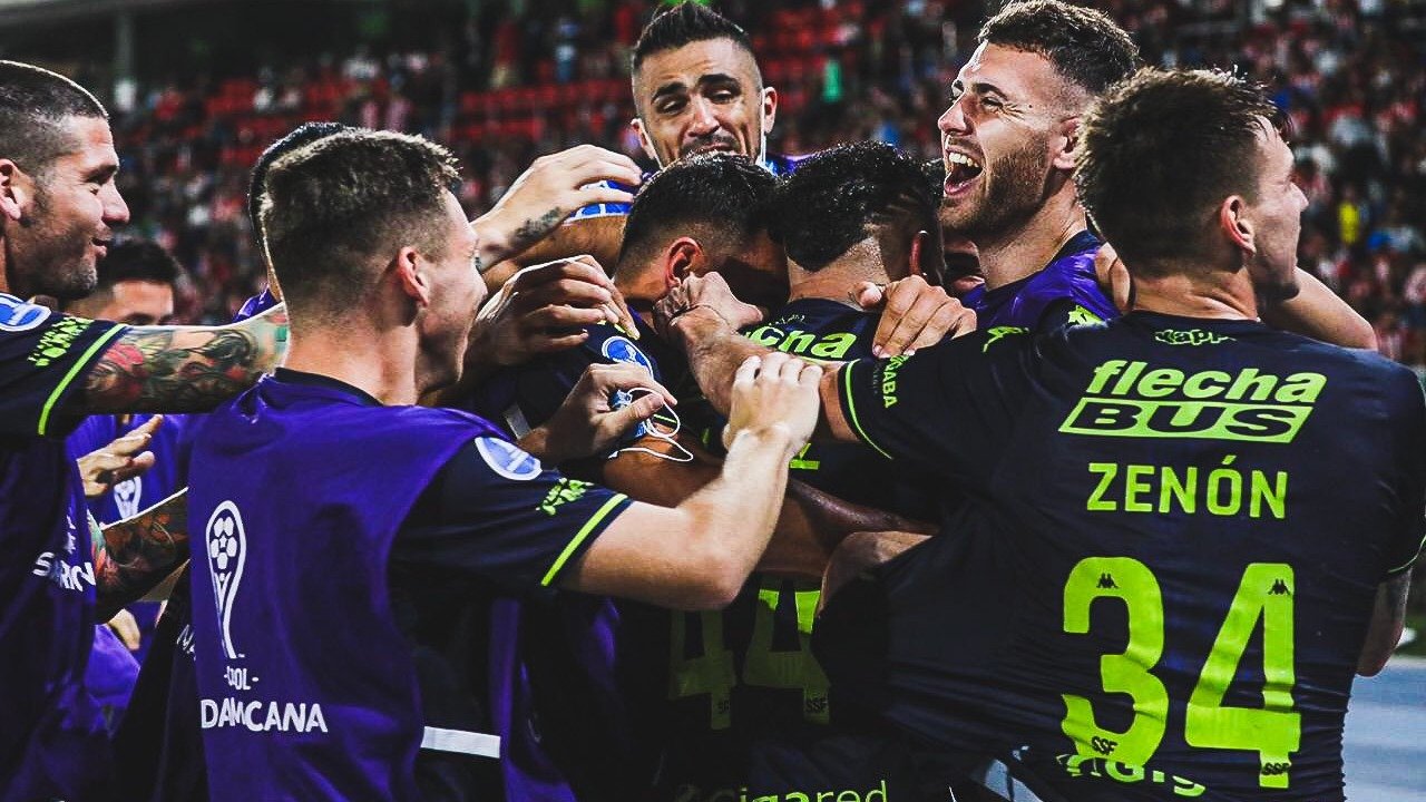 Histórico triunfo de Unión de Santa Fe: goleó en Colombia y pasó de ronda en la Sudamericana