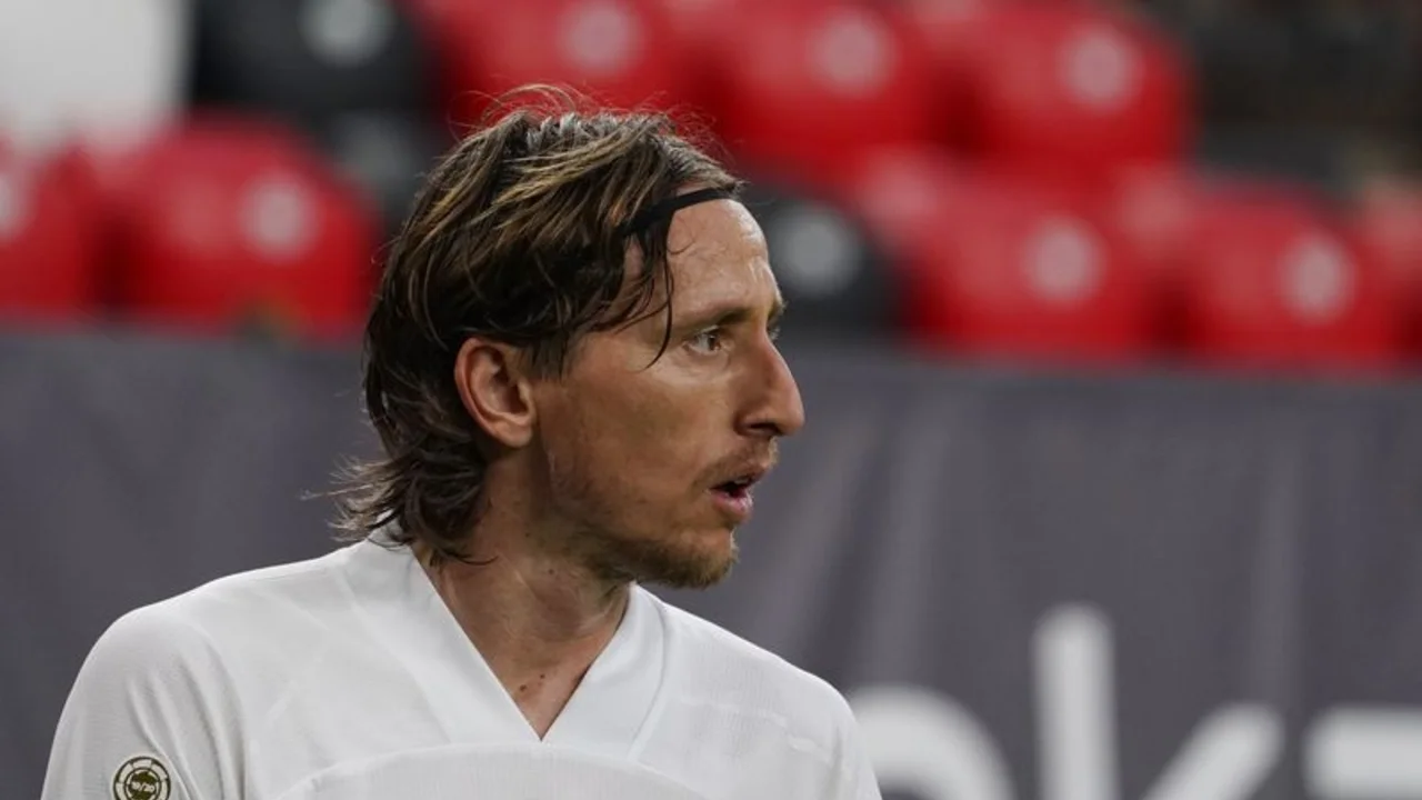 El Madrid tiene más experiencia pero no es favorito en la final, dice Modric