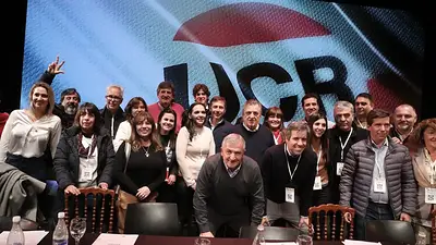 La UCR ratificó su pertenencia a JxC y avisó: "Queremos un presidente radical" La UCR ratificó su pertenencia a JxC y avisó: "Queremos un presidente radical"