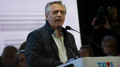 Alberto Fernández a la militancia: "No dejen que nos dividan" Alberto Fernández a la militancia: "No dejen que nos dividan"