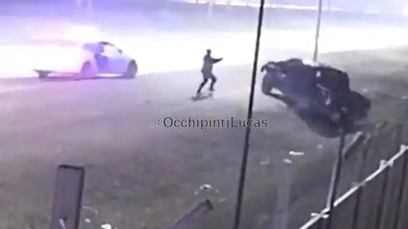 Video: policías balearon a un rugbier por cruzar un semáforo en rojo en Moreno