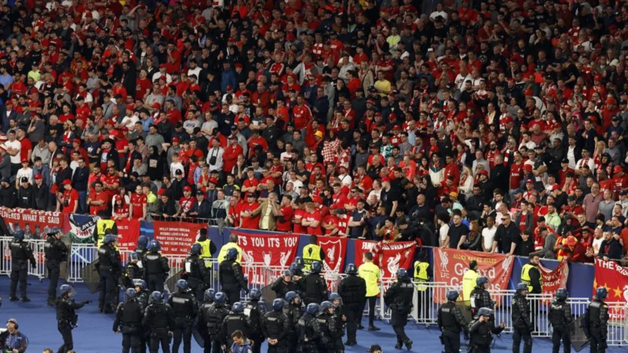 Ministerio de Deportes francés se reunirá con la policía y la UEFA por caos en la final de la Champions