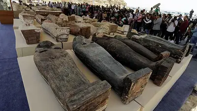 Arqueólogos descubren un tesoro de momias del antiguo Egipto Arqueólogos descubren un tesoro de momias del antiguo Egipto