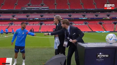 Insigne se acercó a Vignolo y Ruggeri y los sorprendió con un gran homenaje