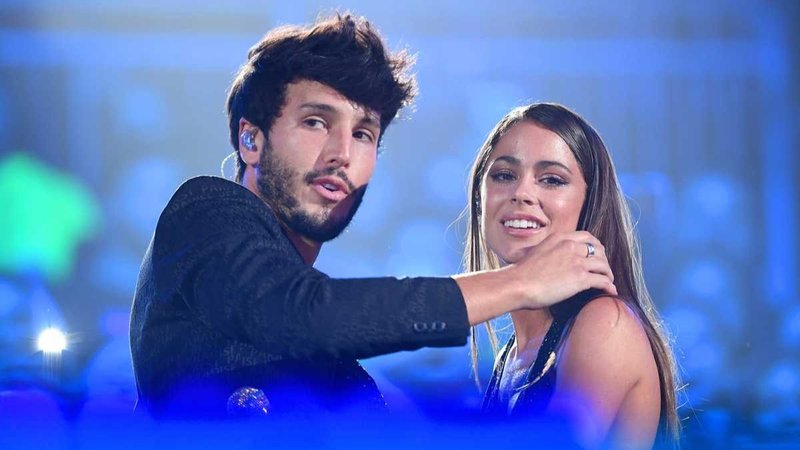 Sebastián Yatra y Tini Stoessel.