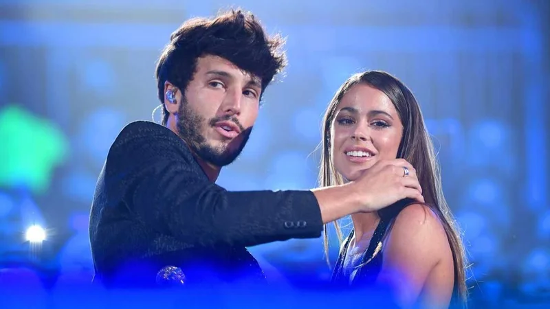 Sebastián Yatra y Tini Stoessel.