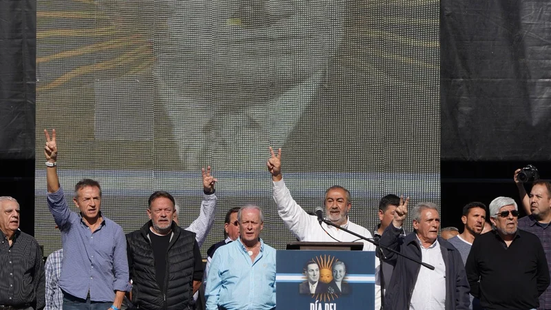 La CGT rechazó una dolarización y pidió reducir la jornada laboral 