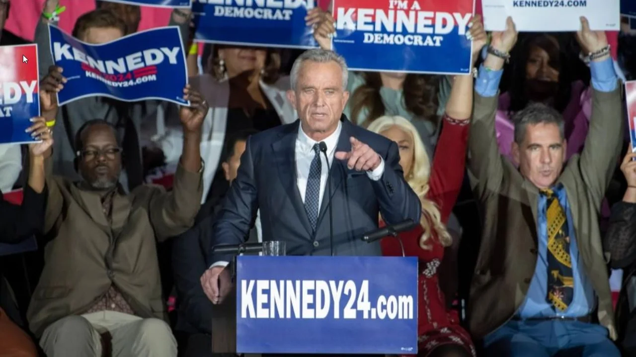 El hijo de Bobby Kennedy quiere ser presidente y promete indulto a Assange y Snowden