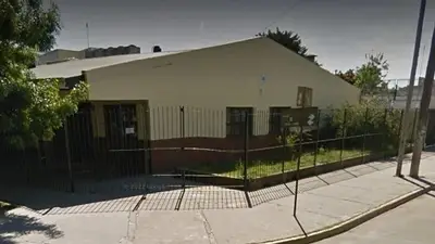 Un niño de 2 años y otro de 12 fueron armados a dos colegios diferentes Un niño de 2 años y otro de 12 fueron armados a dos colegios diferentes