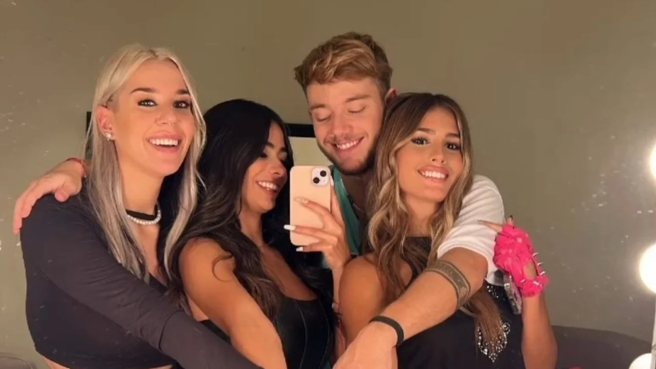 Lucila Villar, Daniela Celis, Nacho Castañares y Julieta Poggio.