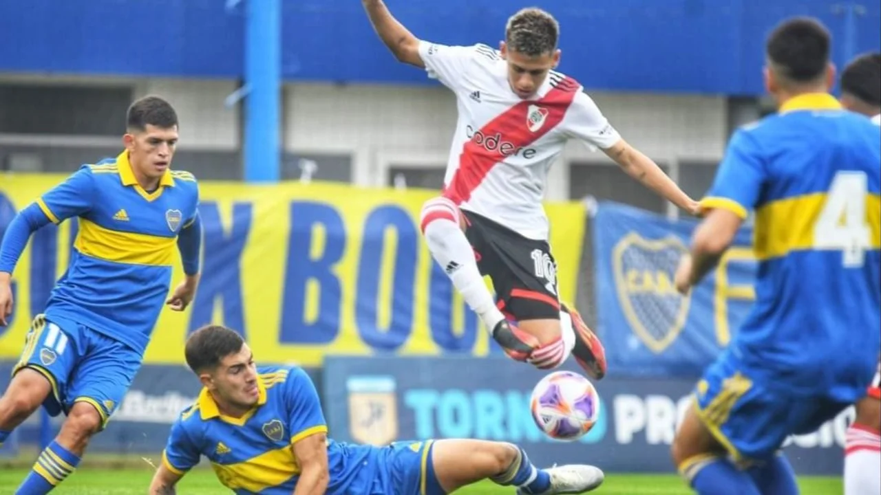 Diablito Echeverri, Reserva, River, Boca, Superclásico, fútbol argentino, deportes