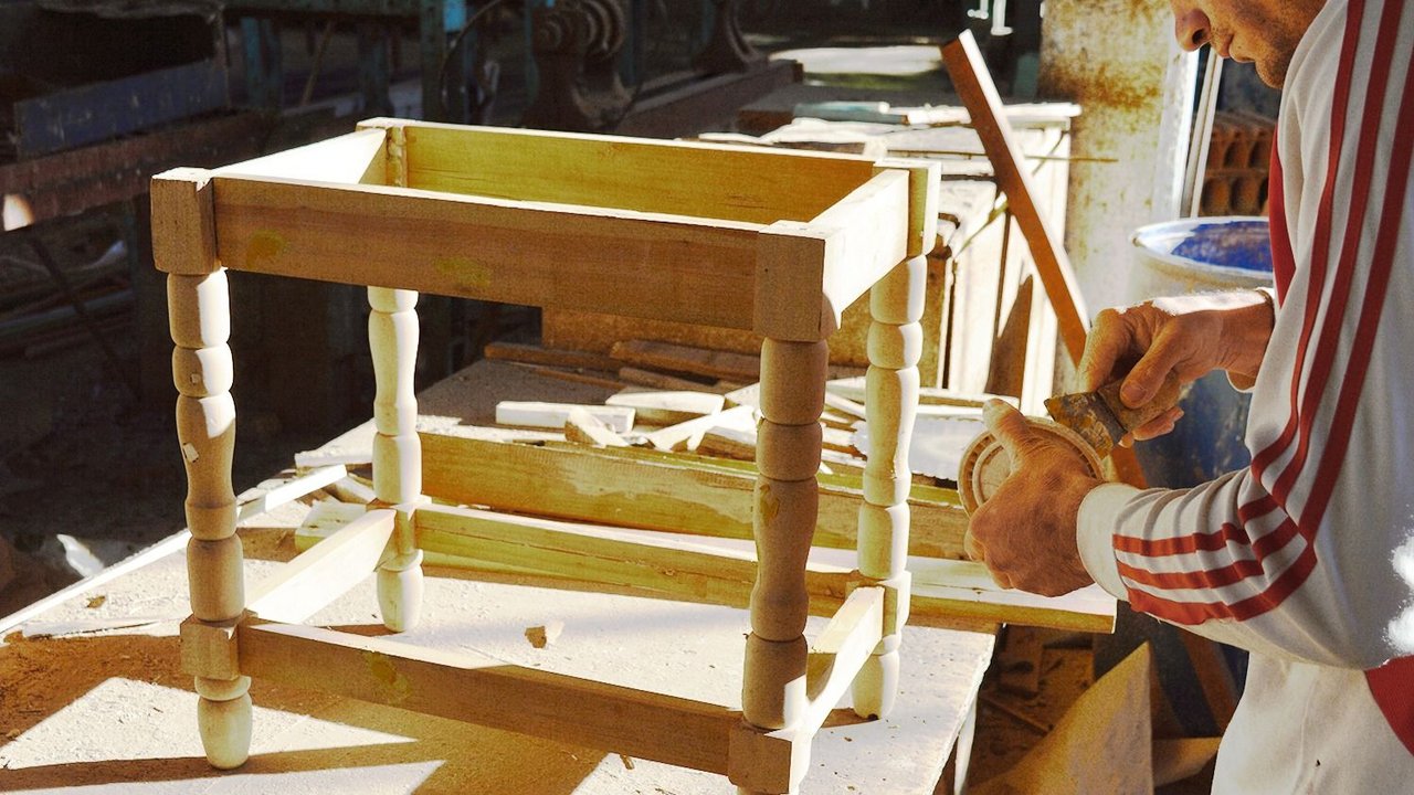 El proyecto artesanal que nació en el penal de San Juan y llegó a la Feria del Libro