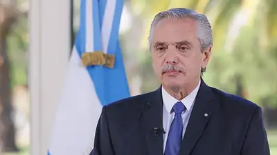 Alberto Fernández denunció a Capuchetti por frenar la causa de la deuda que tomó Macri Alberto Fernández denunció a Capuchetti por frenar la causa de la deuda que tomó Macri