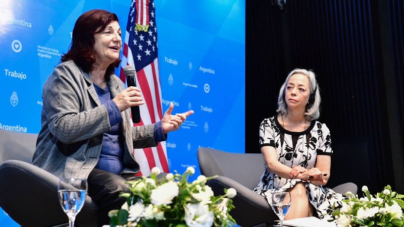 Derechos laborales y agremiación: Argentina y Estados Unidos fortalecen vínculos