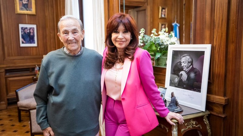 El encuentro entre CFK y un personaje histórico del peronismo 
