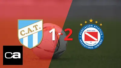 Victoria apretada de Argentinos Juniors por 2-1 sobre Atlético Tucumán Victoria apretada de Argentinos Juniors por 2-1 sobre Atlético Tucumán