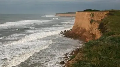 Encontraron el cuerpo de un estudiante en los acantilados de Mar del Plata Encontraron el cuerpo de un estudiante en los acantilados de Mar del Plata