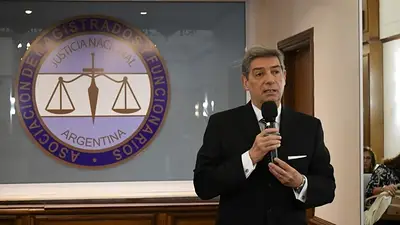 Horacio Rosatti recordó que la Corte Suprema "puede funcionar con tres miembros" Horacio Rosatti recordó que la Corte Suprema "puede funcionar con tres miembros"