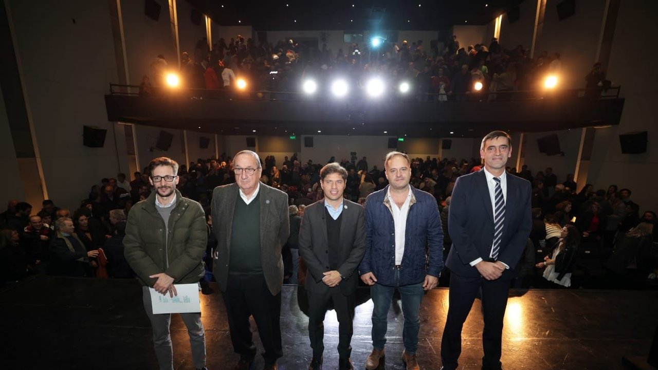 Maggiotti y Kicillof presentaron un importante proyecto habitacional en Tandil
