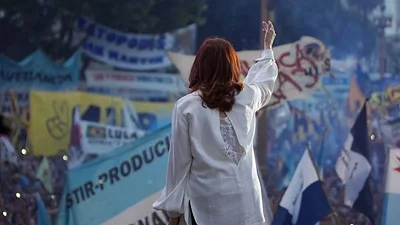 Fuerte expectativa por el primer discurso de Cristina Kirchner tras el lanzamiento de Unión por la Patria Fuerte expectativa por el primer discurso de Cristina Kirchner tras el lanzamiento de Unión por la Patria