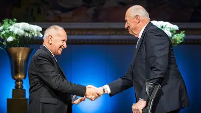 El argentino Luis Caffarelli recibió el Premio Abel que otorga la Academia de Ciencias de Noruega El argentino Luis Caffarelli recibió el Premio Abel que otorga la Academia de Ciencias de Noruega