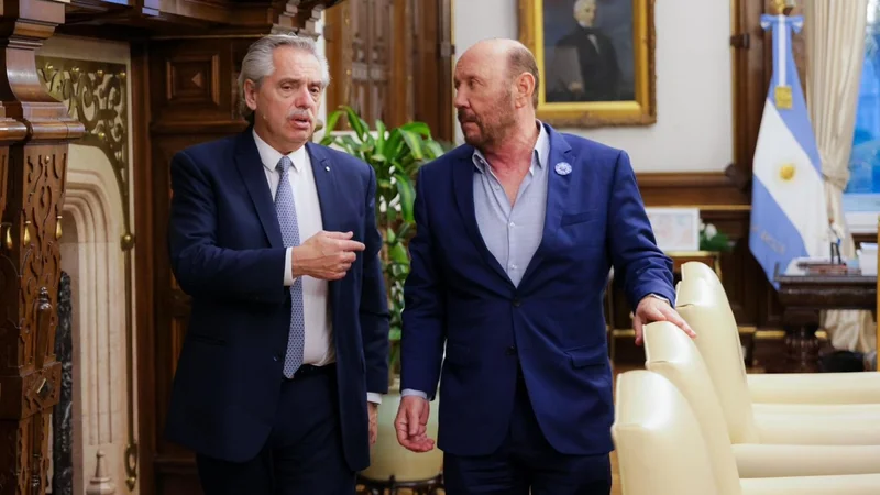 Elecciones 2023: en medio del debate electoral en el FdT, Alberto recibió a Insfrán en Rosada