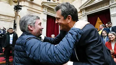 Massa le da volumen político a su viaje a China: lo invitó a Máximo Kirchner Massa le da volumen político a su viaje a China: lo invitó a Máximo Kirchner