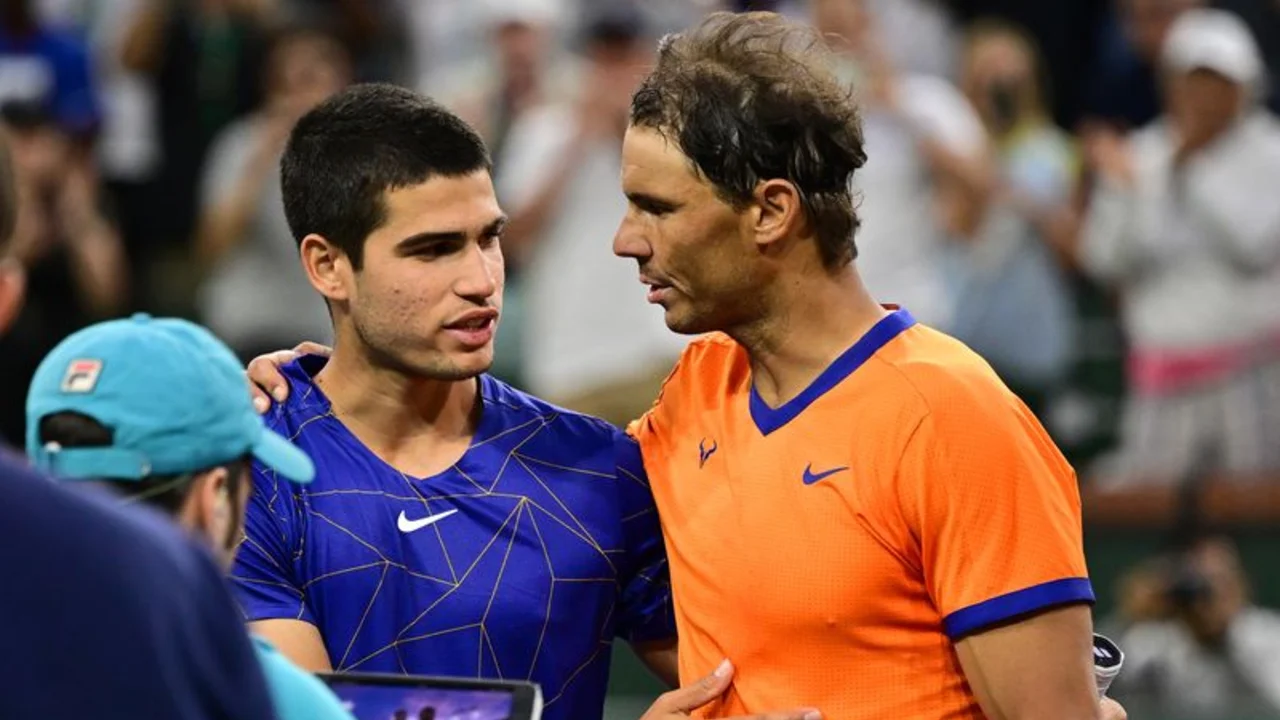 Alcaraz es el favorito de McEnroe para el Abierto de Francia ante la ausencia de Nadal