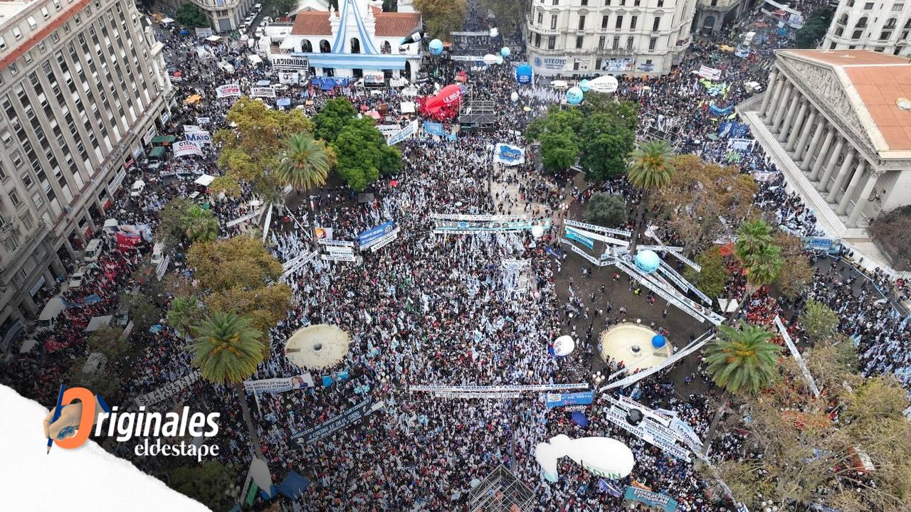 Democracia con derechos, equidad y pluralidad como condición de la paz social