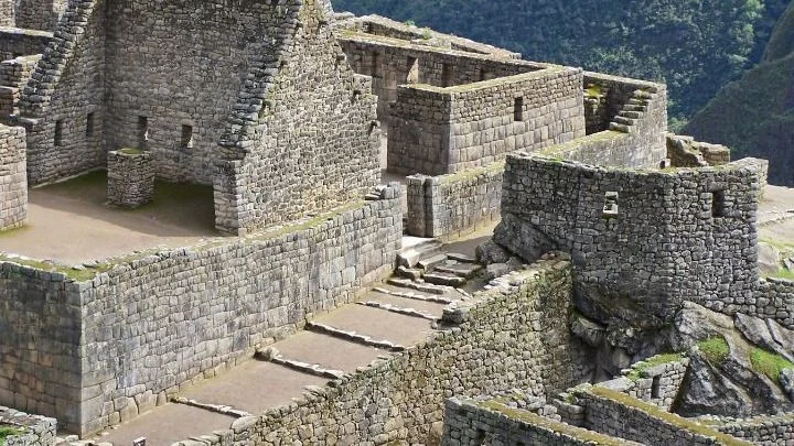 Caral y Machu Picchu: ciudades antiguas