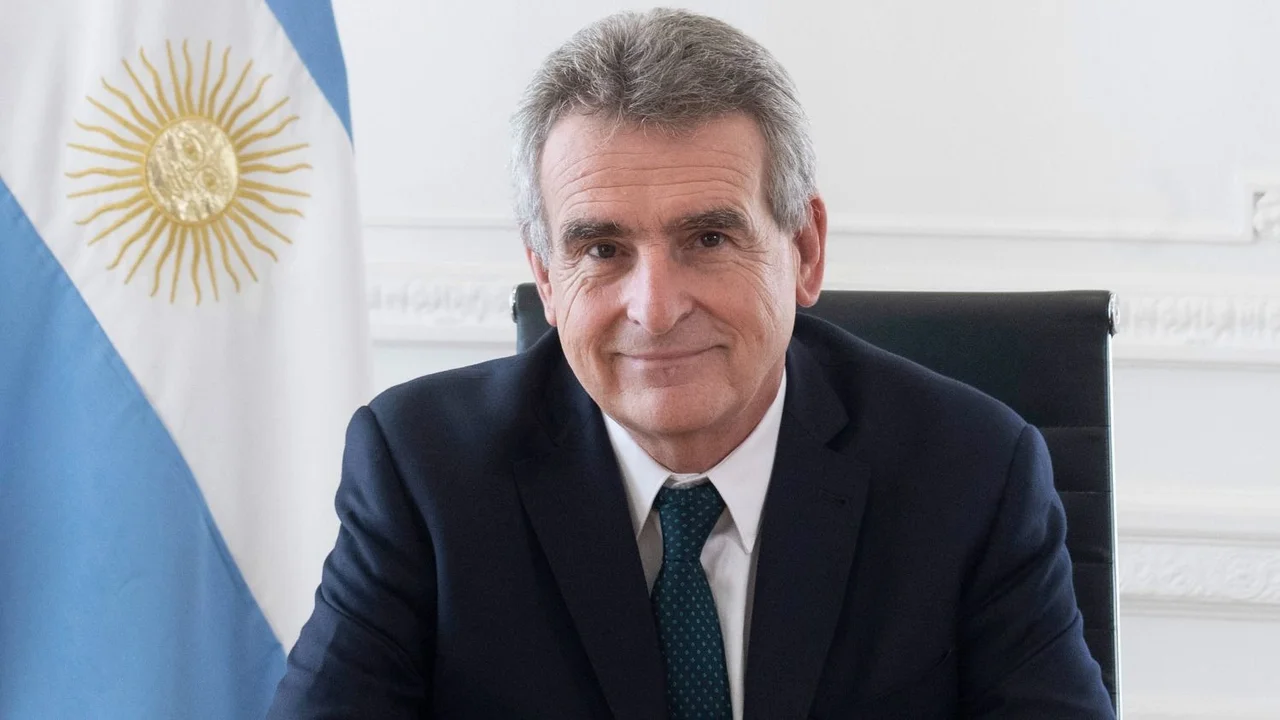 Elecciones 2023: Agustín Rossi se lanzó como precandidato a Presidente y prometió redistribuir el ingreso 