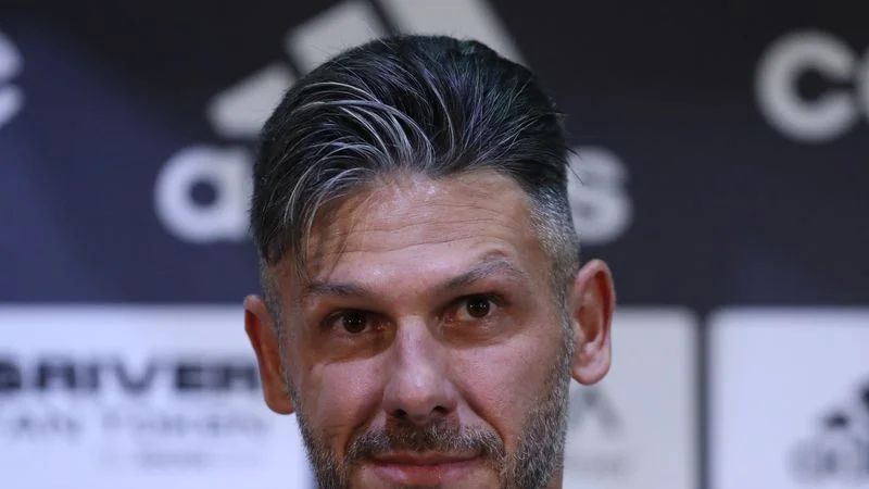 Líder River Plate amplía ventaja en liga argentina al empatar con Vélez Sarsfield