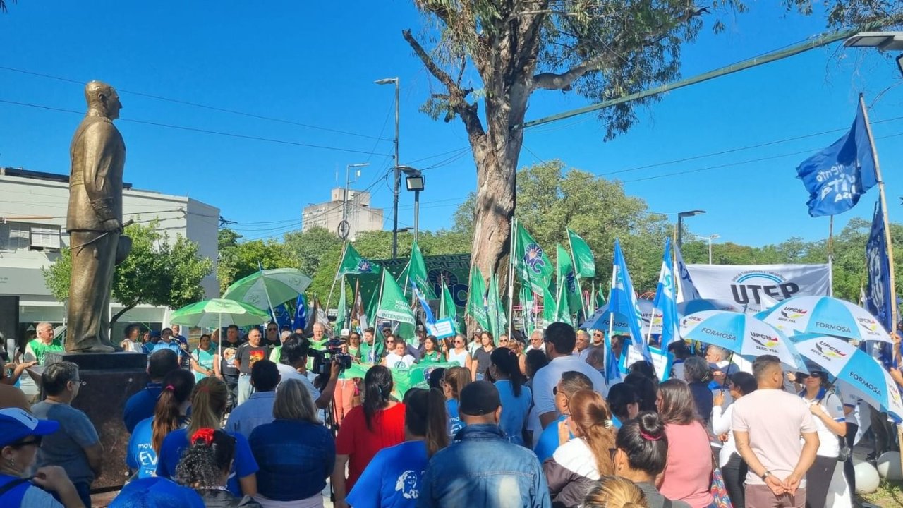 Día del Trabajador: la multitudinaria marcha sindical en contra de la Ley Bases