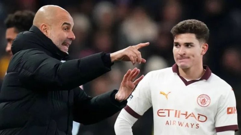 Julián Álvarez Pep Guardiola Manchester City UEFA Champions League