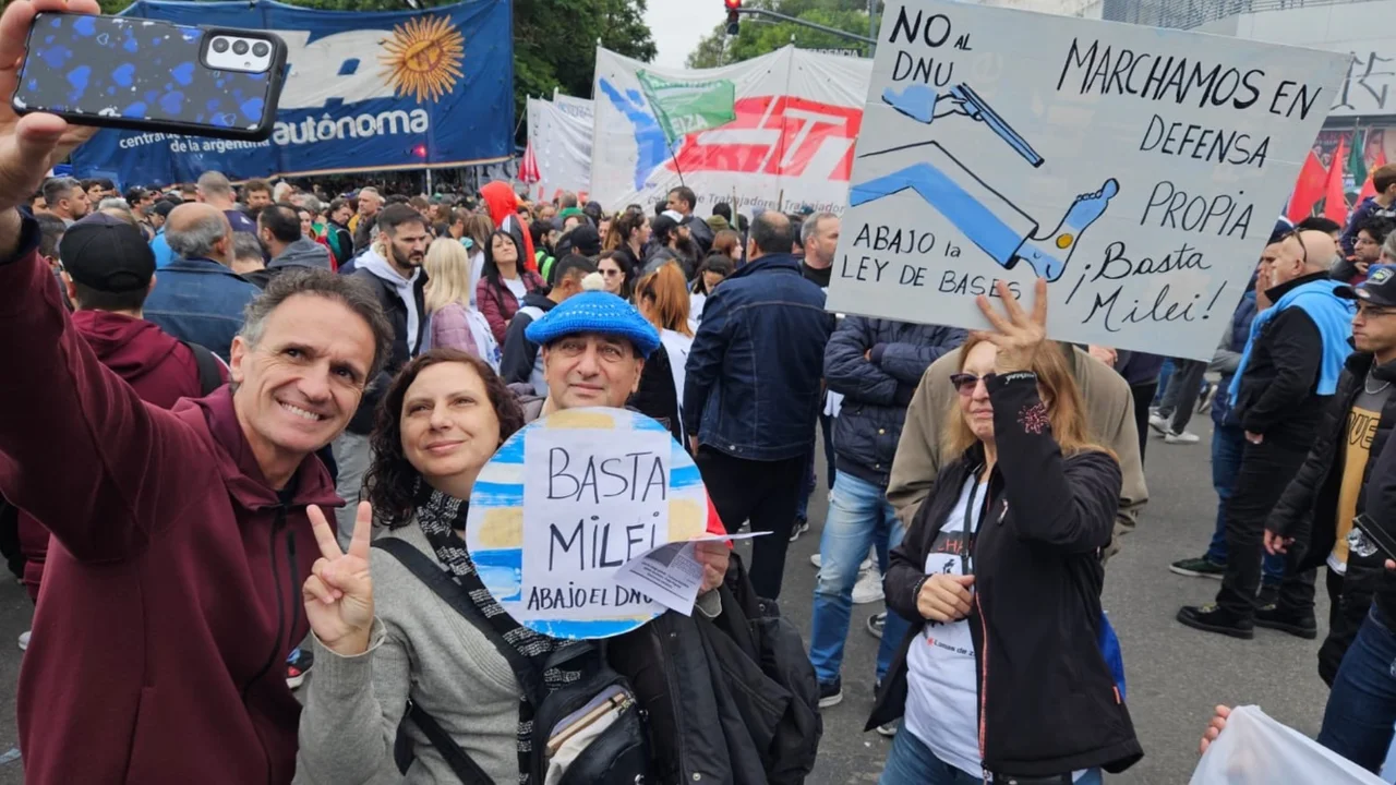 Katapodis pidió una “gran movilización” para evitar la ley Bases: “Tenemos que ser un millón en la calle”