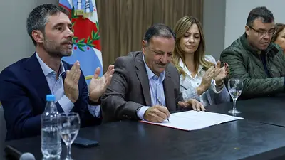 La Rioja y el CFI impulsaron convenios para fortalecer la eficiencia energética provincial La Rioja y el CFI impulsaron convenios para fortalecer la eficiencia energética provincial