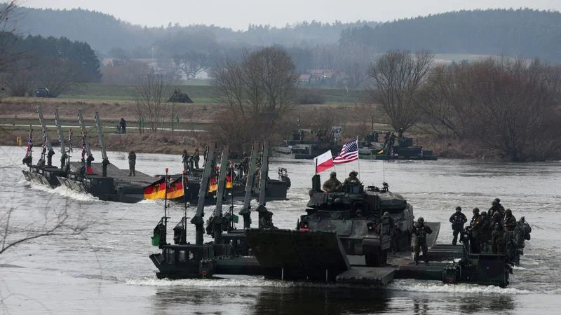 Moscú dice que ejercicios de la OTAN demuestran que se prepara para un posible conflicto con Rusia