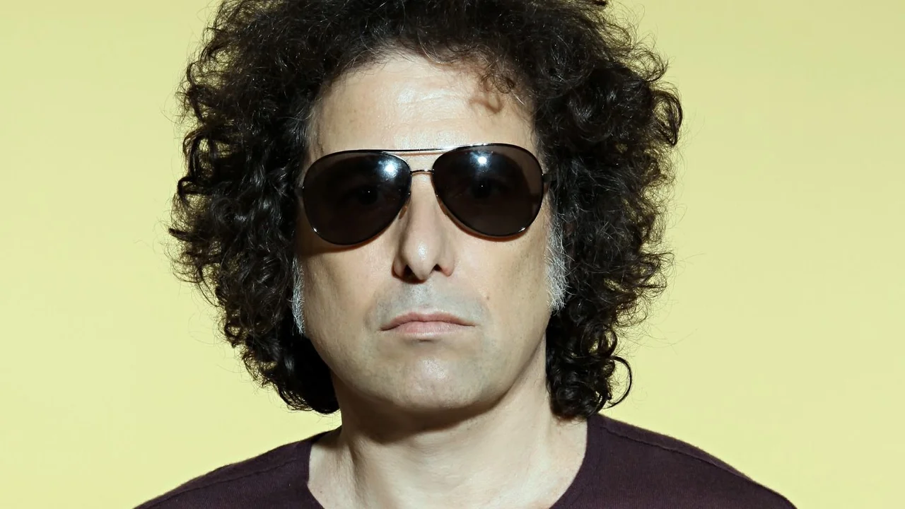Dolor en Andrés Calamaro por la muerte de Javier Martínez de Manal