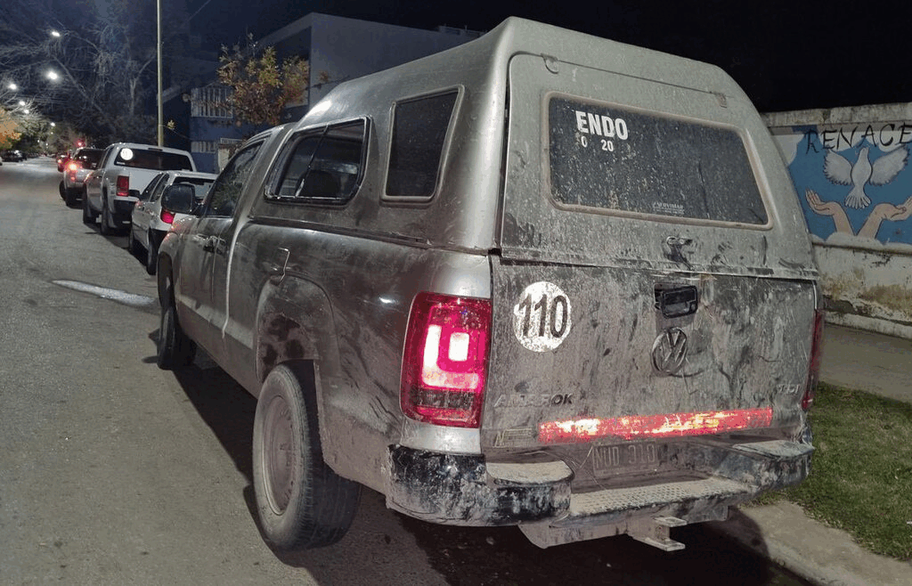 Tragedia en Bahía Blanca: cuatro cadáveres fueron abandonados electrocutados en una camioneta