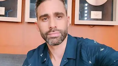 Pollo Álvarez en Poco Correctos por El Trece Pollo Álvarez en Poco Correctos por El Trece