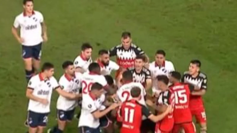 River Plate, Nacional de Montevideo, Copa Libertadores.