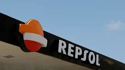 Santos y Repsol analizan vender participaciones en yacimientos petrolíferos de Alaska, según fuentes Santos y Repsol analizan vender participaciones en yacimientos petrolíferos de Alaska, según fuentes