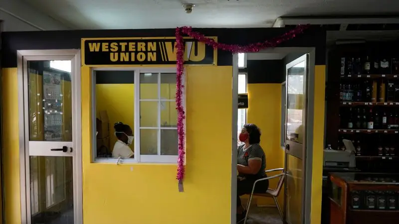 Western Union reanuda servicios de envío de remesas a Cuba tras tres meses de interrupción