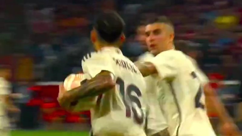 Paredes le devolvió la ilusión a la Roma en la Europa League: el video de su jugada