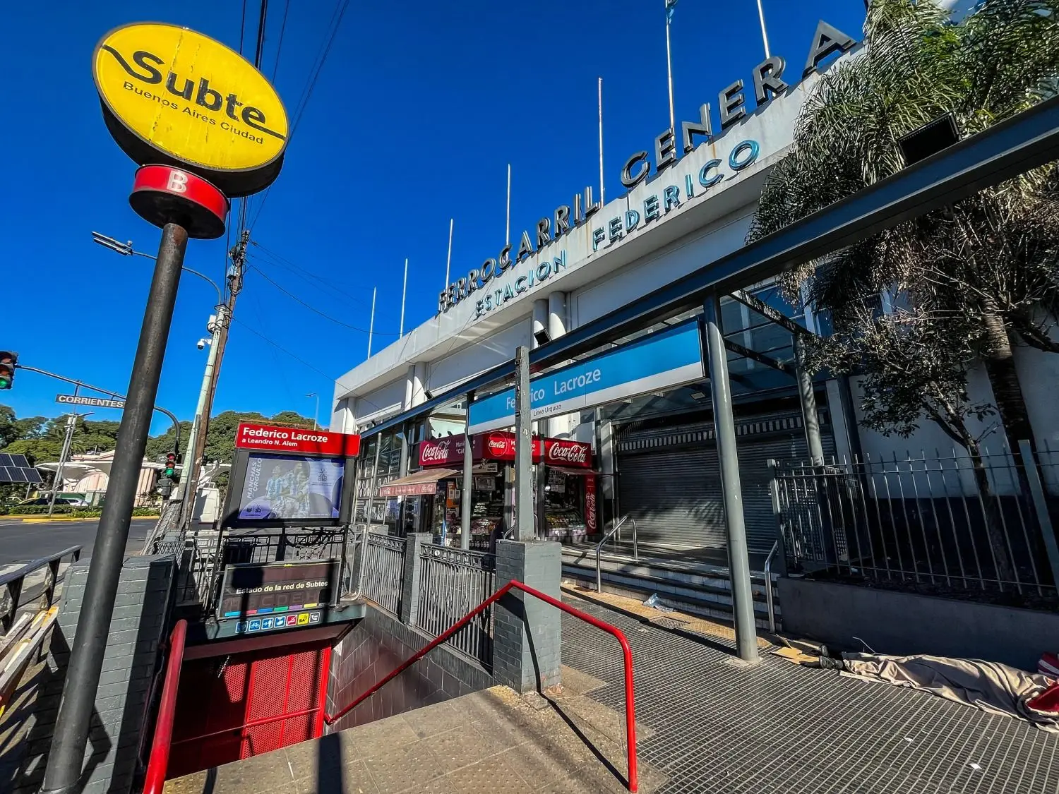 Fotos: Kaloian Santos Cabrera. Estación Federico Lacroze, Chacarita, Ciudad de Buenos Aires.