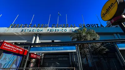 Arrancó el tercer paro de la CGT contra Milei: no hay aviones, trenes, ni puertos Arrancó el tercer paro de la CGT contra Milei: no hay aviones, trenes, ni puertos